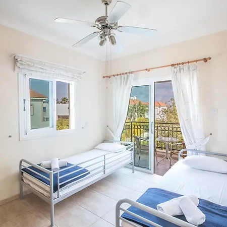 Cyprus Minutes From The Beach, 1245