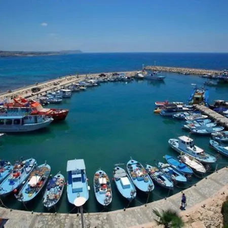 Cyprus Minutes From The Beach, 1245 *